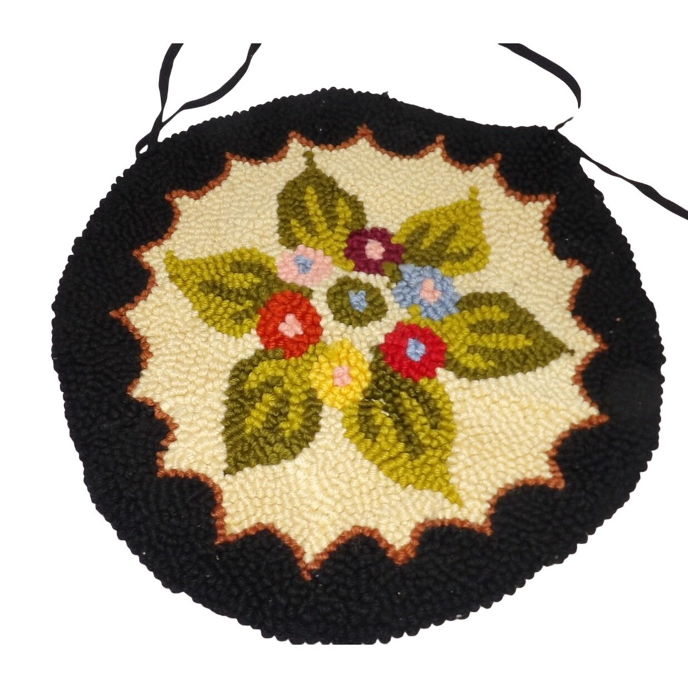 Vintage Handmade Latch Hook Floral Chair Pad Round Black Scalloped Seat Cushion